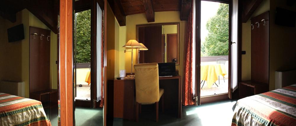 โรงแรมอันติโก โมโร Chirignago-Zelarino ภายนอก รูปภาพ